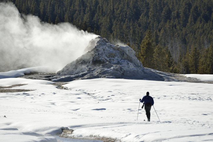 10 Reasons To Visit Yellowstone In Winter 18