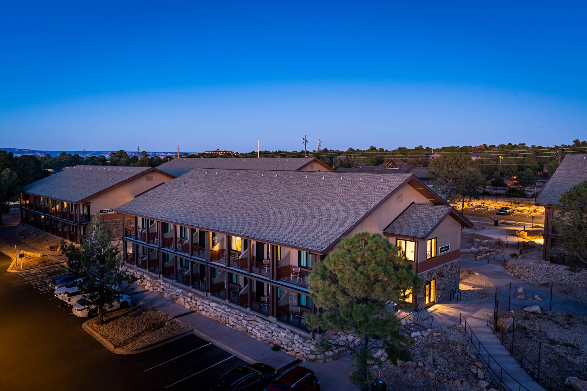 Insider’s Guide to Grand Canyon Lodges 13
