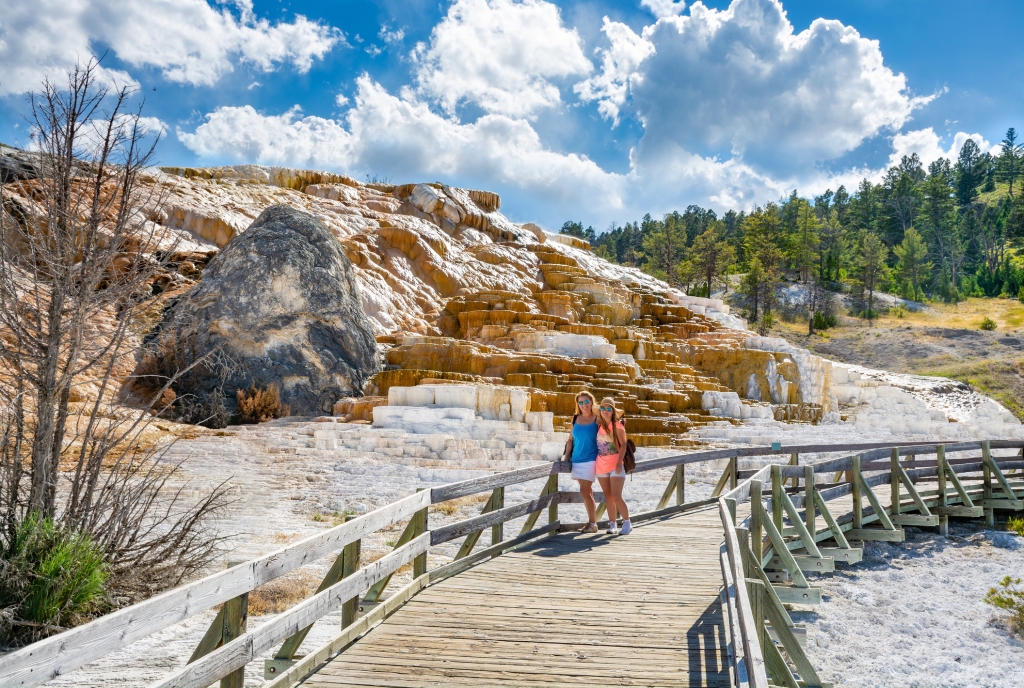 Eat Outdoors: Best Picnic Spots in Yellowstone 3