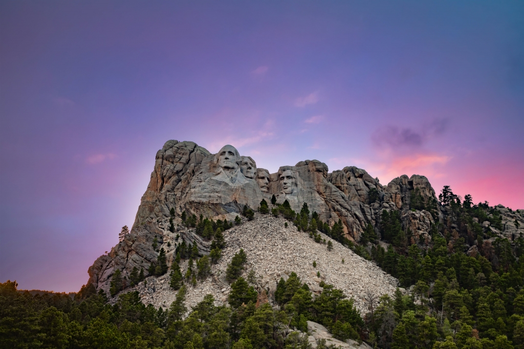 Mount Rushmore National Memorial at sunset