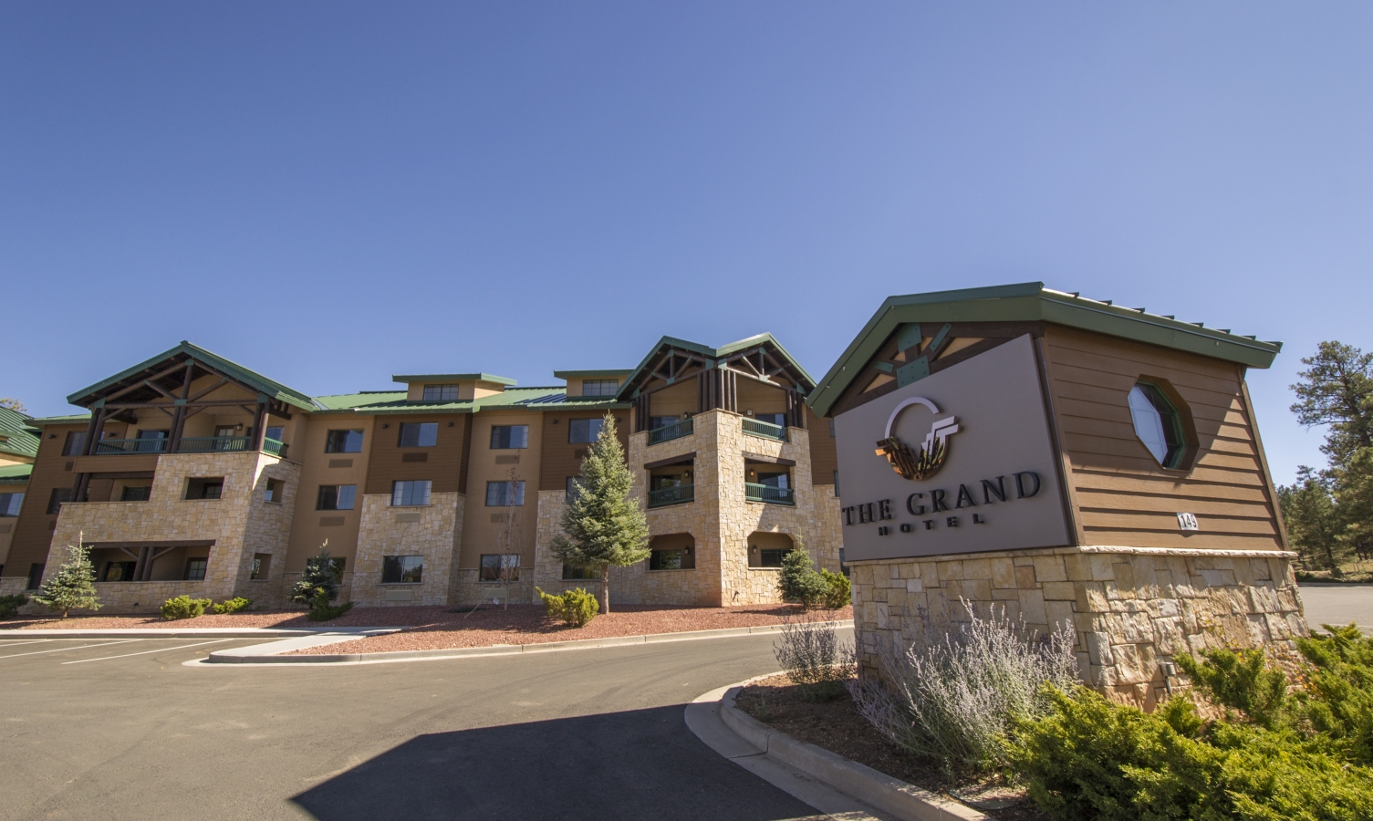 The Grand Hotel at the Grand Canyon 1