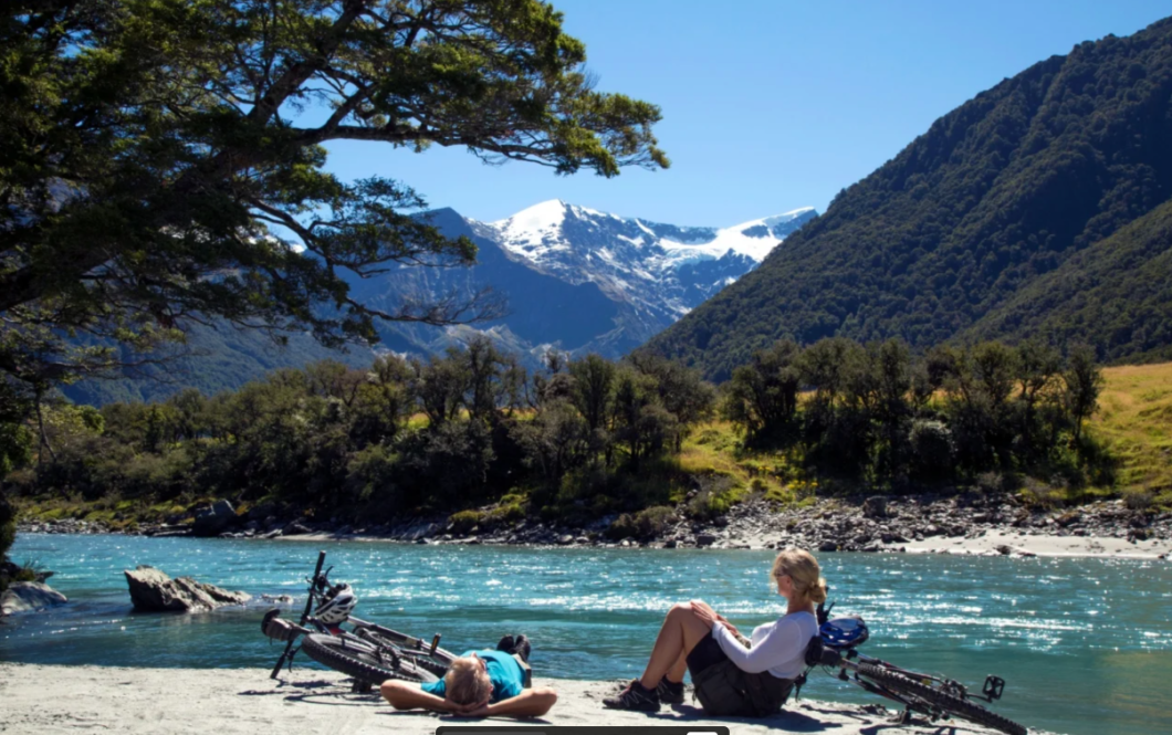 Five Simple Acts of Kindness to Try When You Travel 20