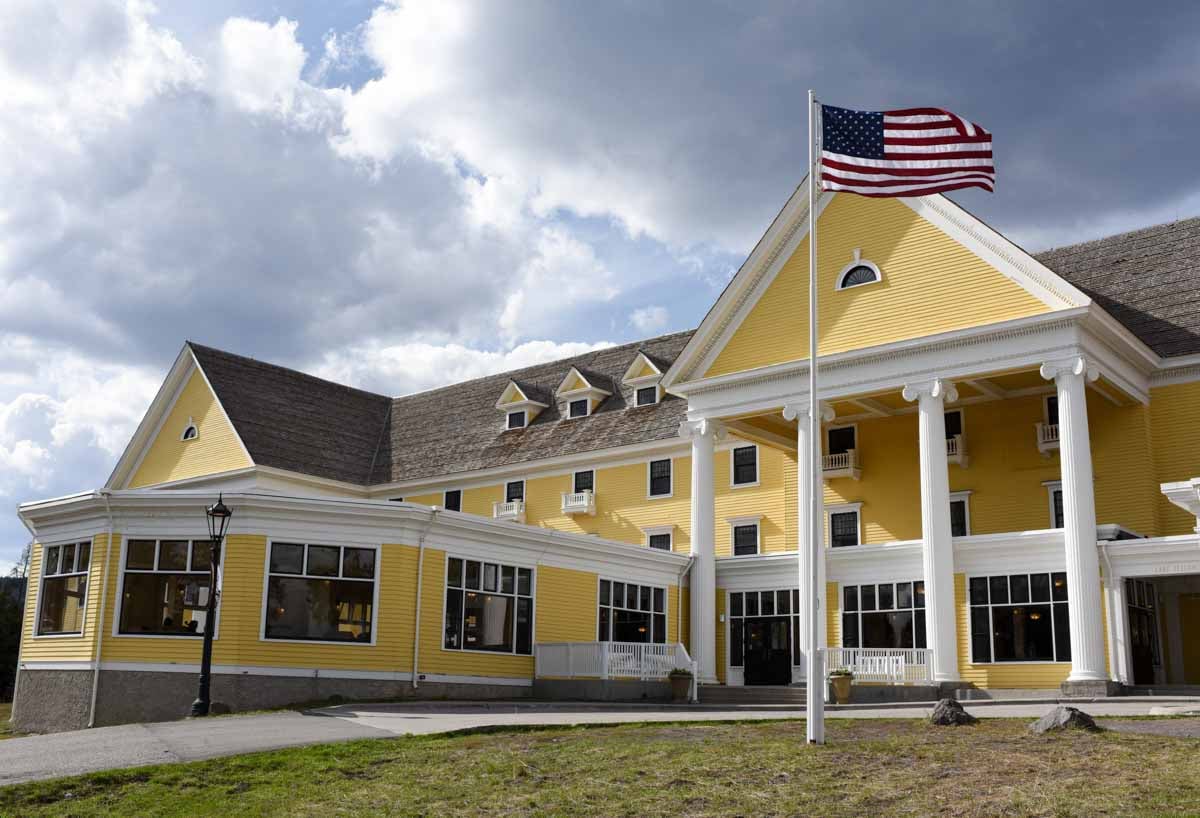 Lake Yellowstone Hotel & Cabins