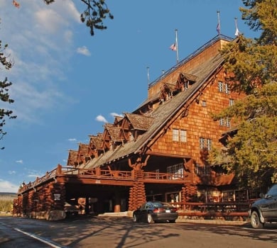 Old Faithful Inn