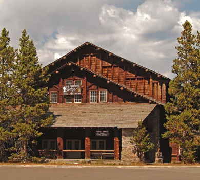 Old Faithful Lodge Cabins