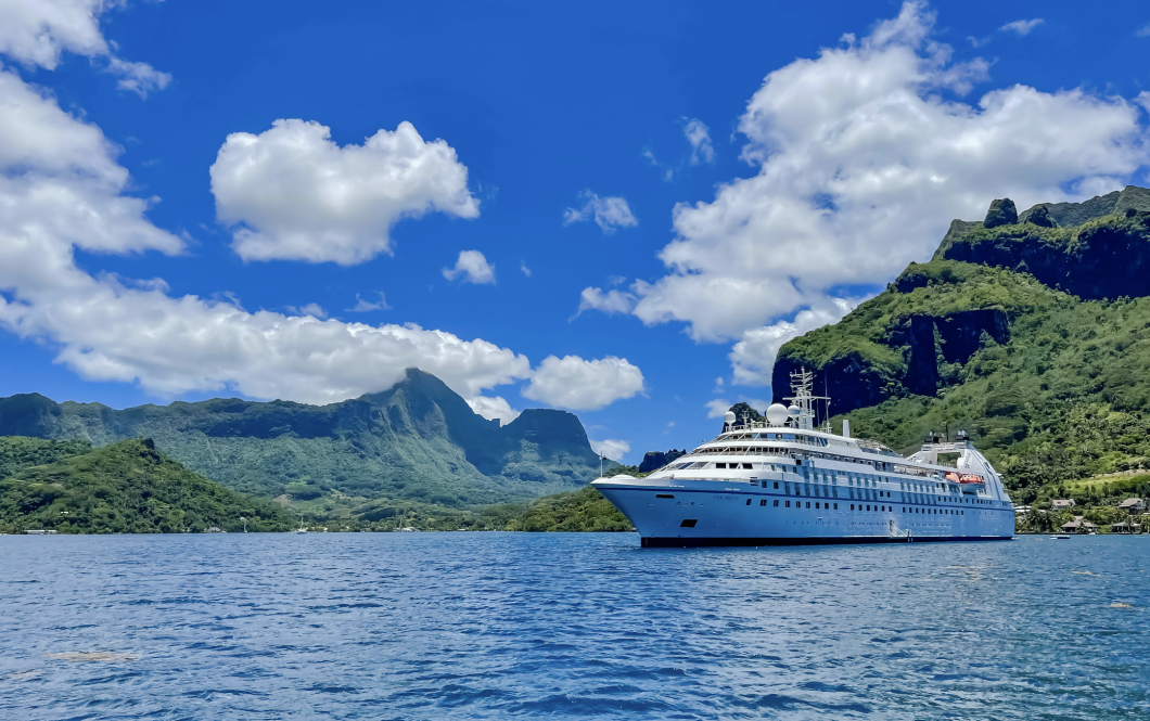 Bora Bora. Moorea. Tahiti. The Romance of the South Pacific is Calling. 9