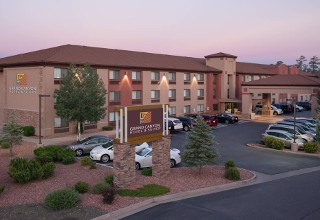 Grand Canyon Hotel & Suites