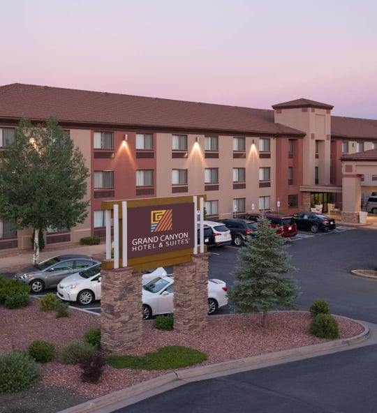 Grand Canyon Hotel & Suites