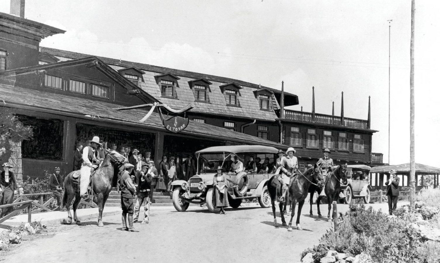 Historic El Tovar Hotel