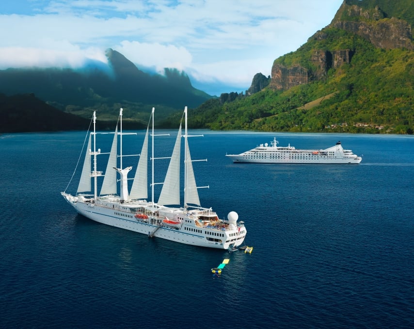 Windstar ships in Tahiti