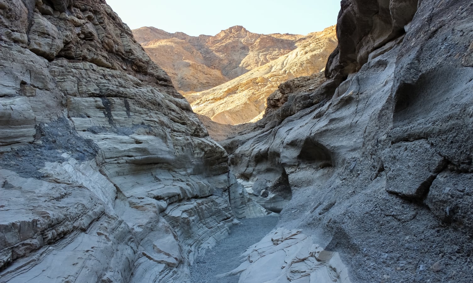 Your Ultimate Death Valley Hiking Guide